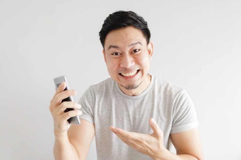 Smartphone Financing with the Demand for Smartphones
